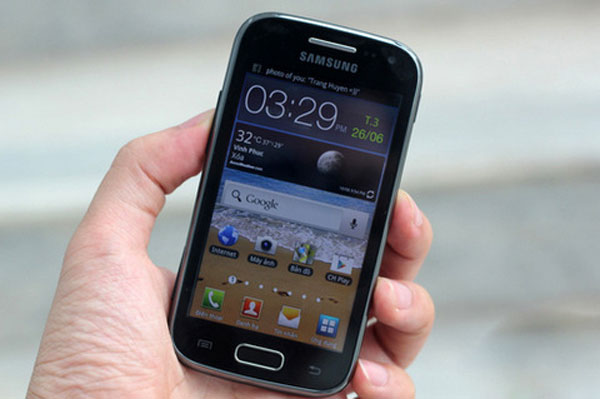 5 'dế' Android tầm trung đáng tiền