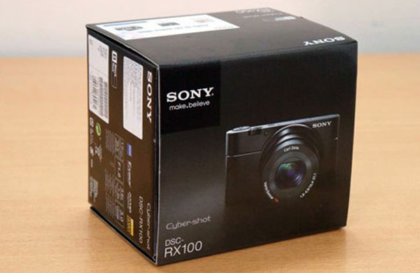 Máy ảnh compact cảm biến 'khủng'