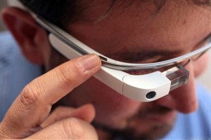 Google Glass sắp được cập nhật nhiều tính năng mới