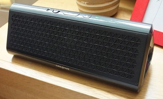 Creative Airwave màu xám đen Loa di động nhiều màu sắc của Creative