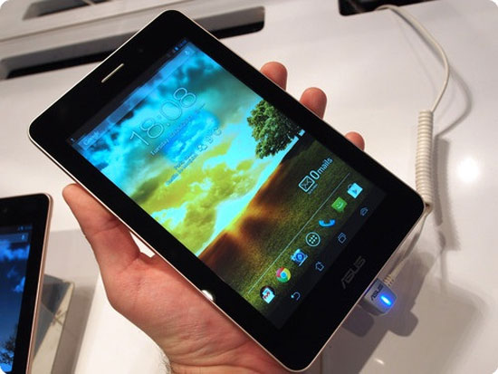 Asus Fonepad cũng có khả năng gọi điện Xu hướng tablet tích hợp gọi điện thoại
