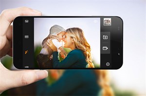 HKPhone ra mắt smartphone màn hình Full HD