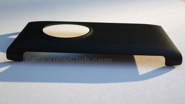 Nắp lưng sạc không dây  Xuất hiện hình ảnh nắp lưng sạc không dây cho Lumia 1020