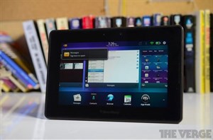 Blackberry chính thức bỏ rơi PlayBook