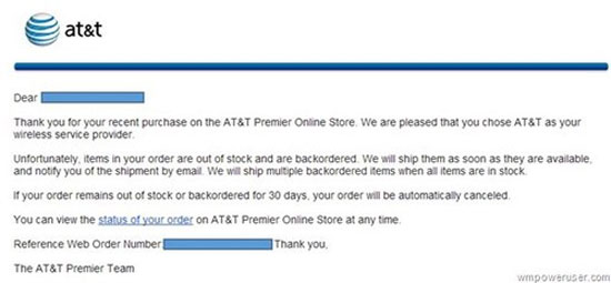 Thông báo về tình trạng hết hàng mà AT&T gửi đến người dùng.  Lumia 1020 "cháy hàng" ngay sau ngày đầu mở bán