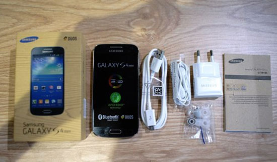 Bộ đôi Samsung Galaxy S4 mini về Việt Nam