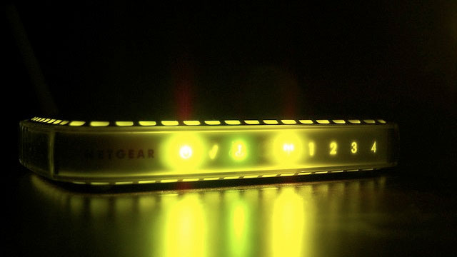 Bộ phát WiFi Vì sao nên tắt bộ phát WiFi trong 10 giây trước khi khởi động lại?