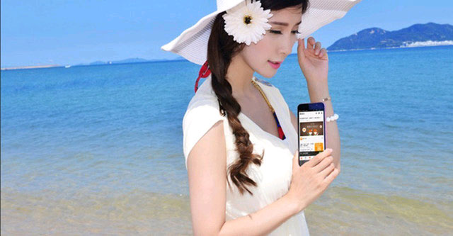 Sử dụng smartphone ngày hè Những khó chịu khi sử dụng smartphone ngày hè