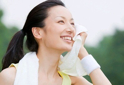 Mồ hôi trên màn hình Những khó chịu khi sử dụng smartphone ngày hè