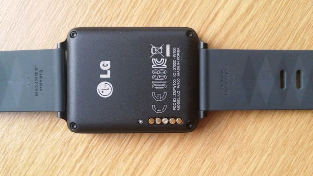 LG G Watch rất dễ bị rỉ sét?