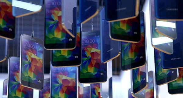 Samsung đang có "lục đục nội bộ"