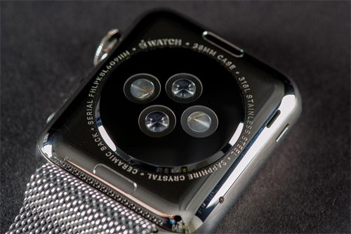 Apple sẽ tích hợp cảm biến nhịp tim vào logo trái táo? Những chiếc iPhone trong tương lai sẽ được trang bị nhiều cảm biến sinh trắc học hơn, tương tự như chiếc Apple Watch.