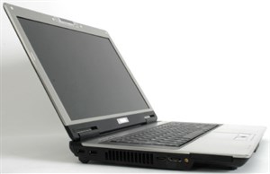 Rock Pegasus 520: sức mạnh video 9650M GT 