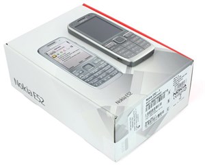 'Đập hộp' smartphone siêu mỏng Nokia E52