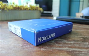 Hình ảnh 'đập hộp' Nokia N8 đầu tiên