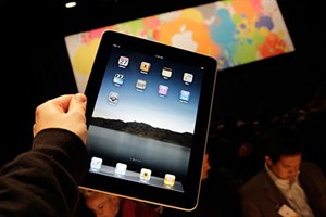 iPad vẫn là 'Vua' máy tính bảng