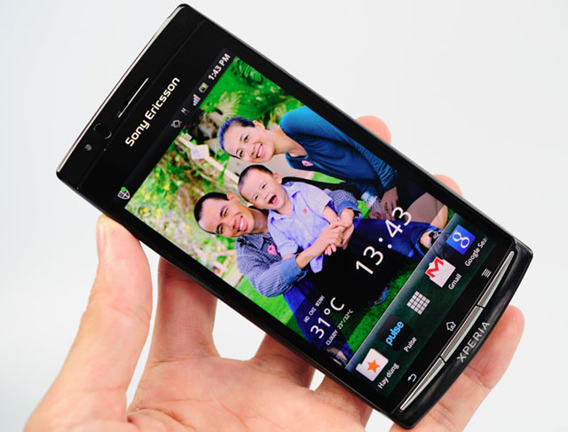 Xperia Arc chính hãng hạ hơn 1,6 triệu