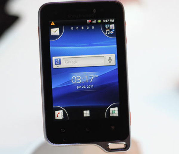 Những smartphone siêu bền ở VN