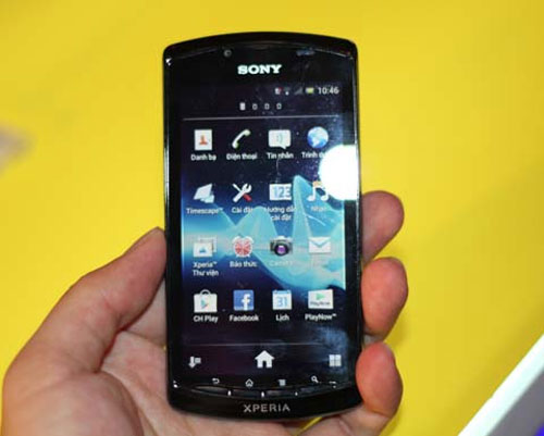 Xperia Neo L chính hãng giá 6,5 triệu