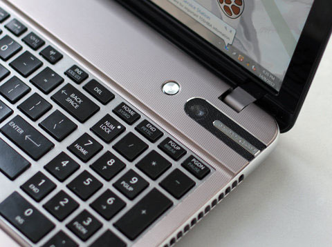 Laptop 3D không kính cấu hình 'khủng' tại VN