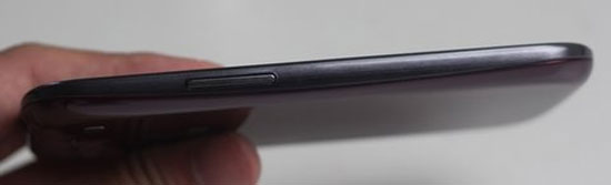 'Mở hộp' Galaxy S III màu đỏ đầu tiên ở Việt Nam