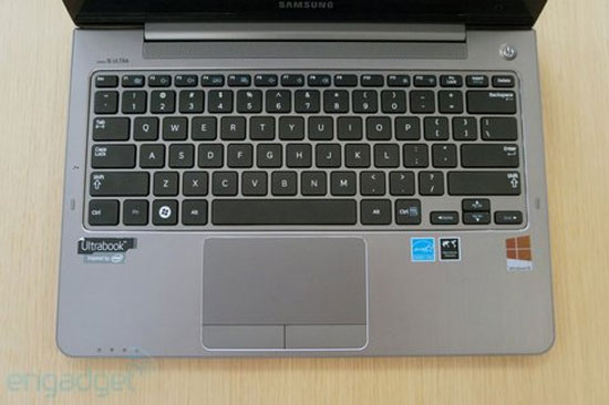 Ultrabook màn hình cảm ứng Samsung giá từ 16,7 triệu đồng