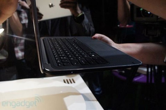 Dell ra đồng loạt ba máy tính Windows 8