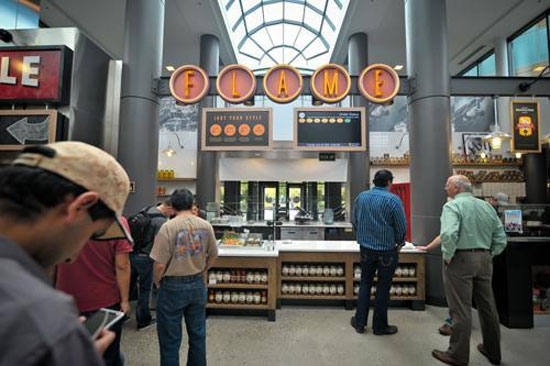 Khu cà phê và nhà hàng rẻ nhất, chất lượng tốt nhất Cận cảnh trụ sở khổng lồ đẹp như mơ của Microsoft