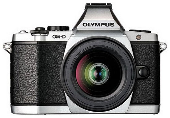 Mẫu mirrorless tên gọi OM-D E-M7 mới của Panasonic có thể sẽ ra mắt vào tháng 9/2013. Olympus có thể ra mắt mẫu mirrorless mới vào tháng 9