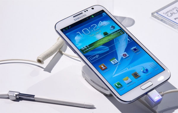 Galaxy Note 3 trang bị pin "siêu khủng"