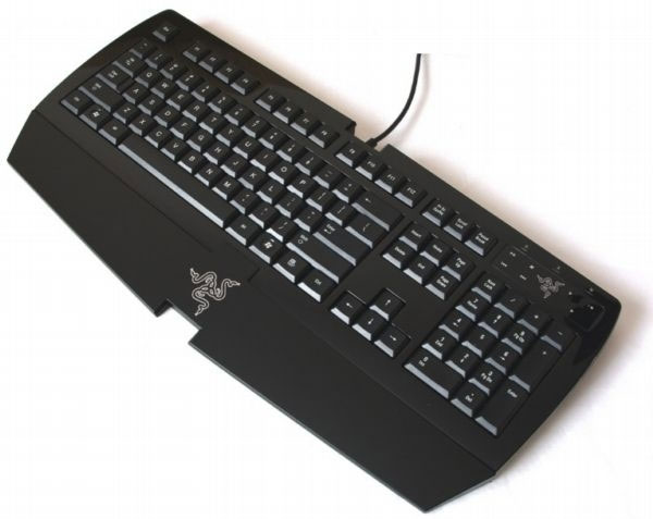 Razer Arctosa Top bàn phím cho game thủ đáng mua dưới 1 triệu đồng