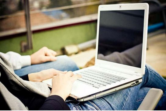 Những thói quen sai lầm khi sử dụng sẽ làm hại laptop của bạn