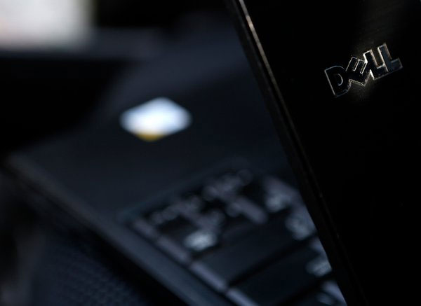 Thị trường PC suy giảm khiến Dell khốn đốn