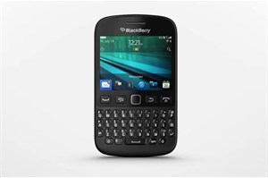 BlackBerry 9720 giá 6 triệu đồng tại Anh