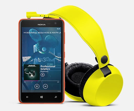 Lumia 625 màn hình 4.7 inch giá chưa đến 6 triệu đồng ở Việt Nam