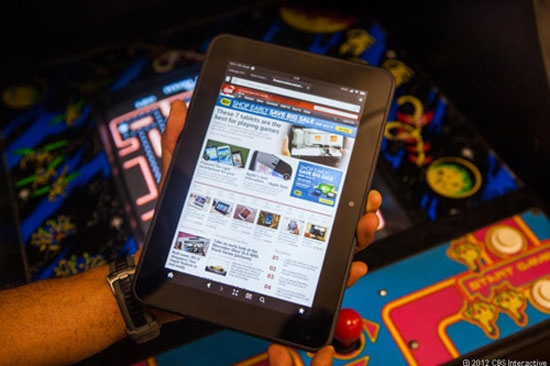 Chọn mua máy tính bảng, máy đọc sách cho năm học mới