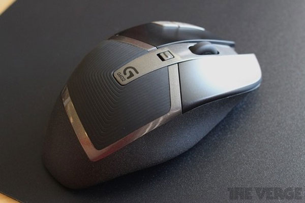 Logitech G602 có thể hoạt động 1400 giờ liên tục