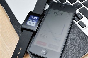 Smartwatch xách tay: Hàng hiếm, giá "chát"