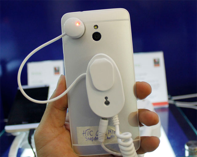 HTC One Mini xuất hiện tại triển lãm VCW 2013