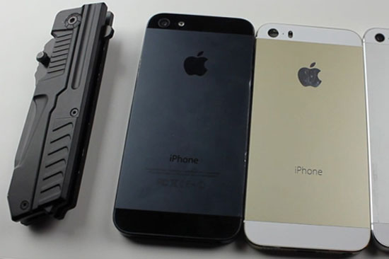 iPhone 5S iPhone 5S vỏ vàng "đọ" khả năng chống xước với iPhone 5