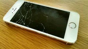 Apple cho phép thay thế màn hình iPhone 5s