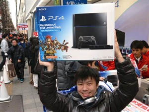 PS4 bán được 10 triệu máy trên toàn cầu