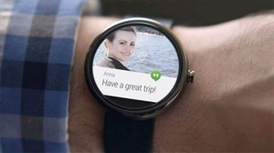 Google tung video quảng cáo mới về Android Wear