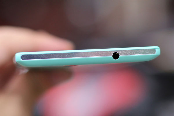 Sony Xperia C3 2 SIM chính hãng có giá 6,99 triệu đồng