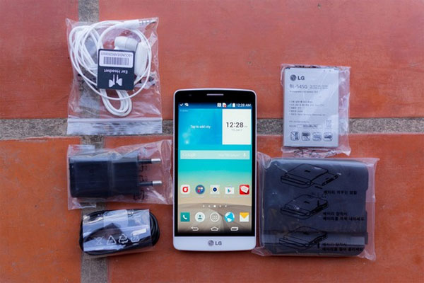 Mở hộp LG G3 Beat phiên bản thu nhỏ của G3