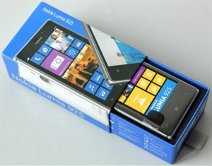 Nokia Lumia 925 giảm giá hơn 2 triệu đồng