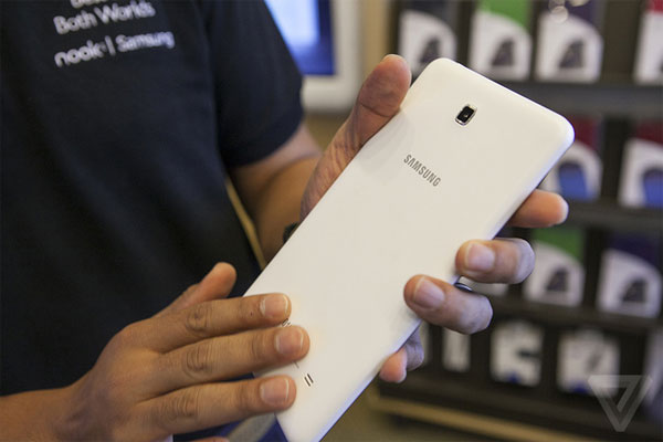 Samsung Galaxy Tab 4 Nook Samsung ra mắt bản Galaxy Tab 4 cho người thích đọc sách