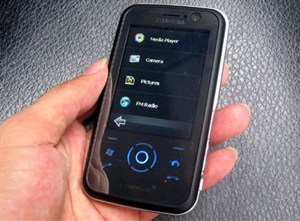 Toshiba Portege G810 - điện thoại mang thương hiệu máy tính