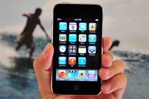 iPod Touch thế hệ hai 'đa tài' 