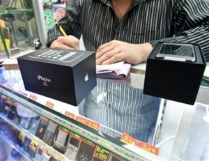 Apple bán iPhone mở khóa giá 700 USD tại HongKong